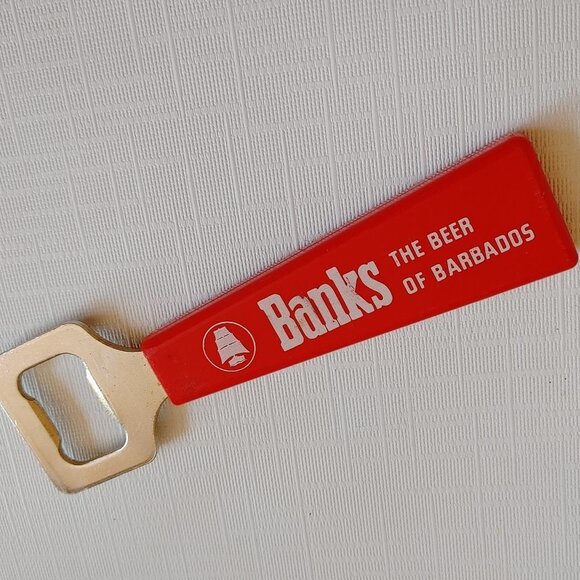 Banks Caribbean Lager Bottle Opener - banks the beer of Barbados - Picture 1 of 5